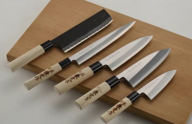 Japanische Messer – Welcher Typ passt zu dir? - Japanische Messer: Deba, Nakiri &amp; Sashimi erklärt