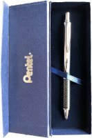 Pentel Gelschreiber EnerGel Sterling Schwarz mit Geschenkbox  BL407A-BOX