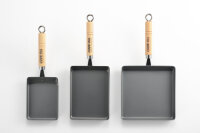 Yoshikawa Tamagoyaki Eisenpfanne – Japanische Omelett-Pfanne für fluffige Eierrollen, Induktionsgeeignet, Made in Japan M 180x130x30 (mm) YH9921