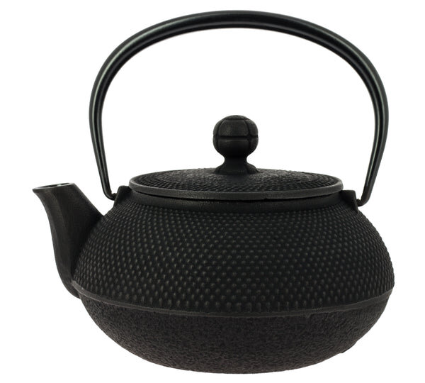 IWACHU Nanbu Tekki Arare Japanische Gusseisen Teekanne mit Filter und Traditionelles Design 650 ml schwarz TT12002BK 1
